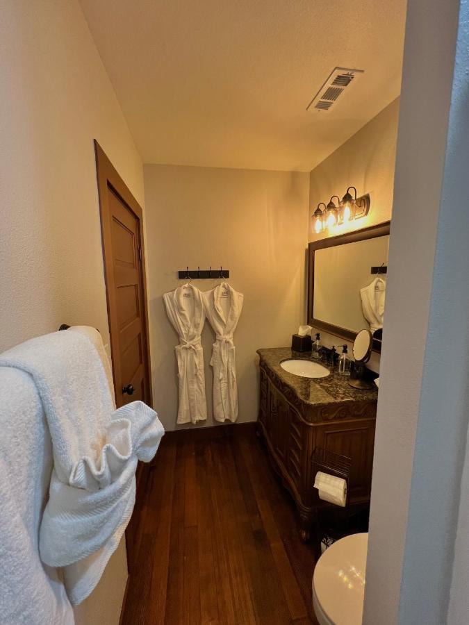 The Pearl Inn Bed And Breakfast Ilwaco Exteriör bild