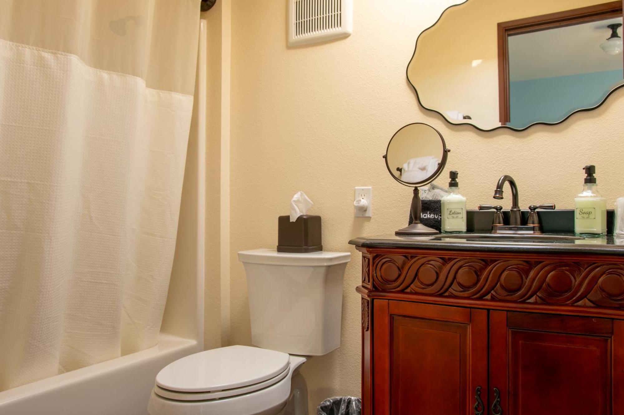 The Pearl Inn Bed And Breakfast Ilwaco Exteriör bild