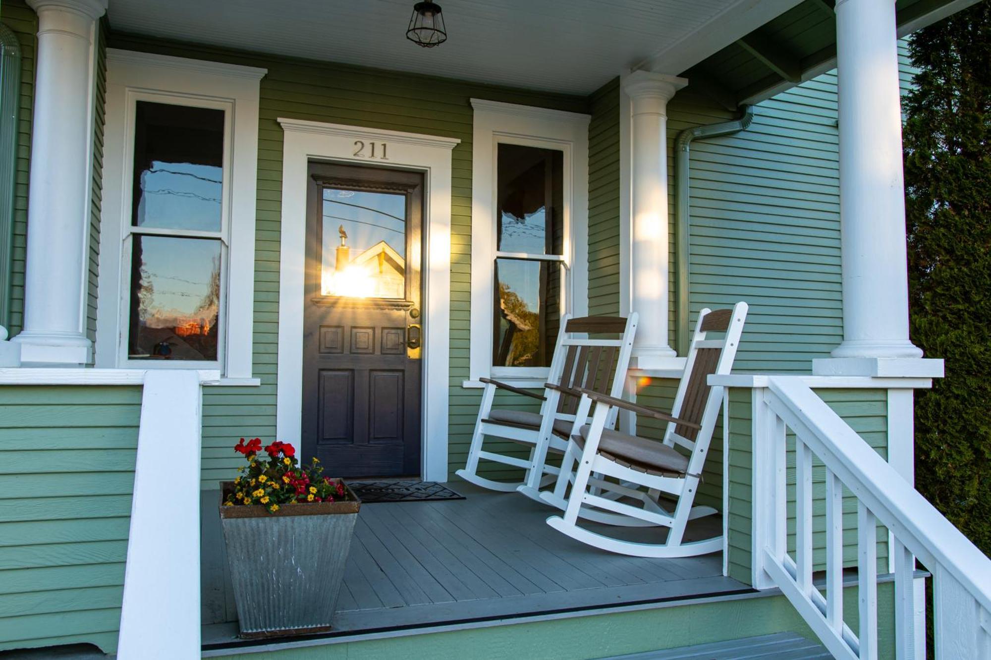 The Pearl Inn Bed And Breakfast Ilwaco Exteriör bild
