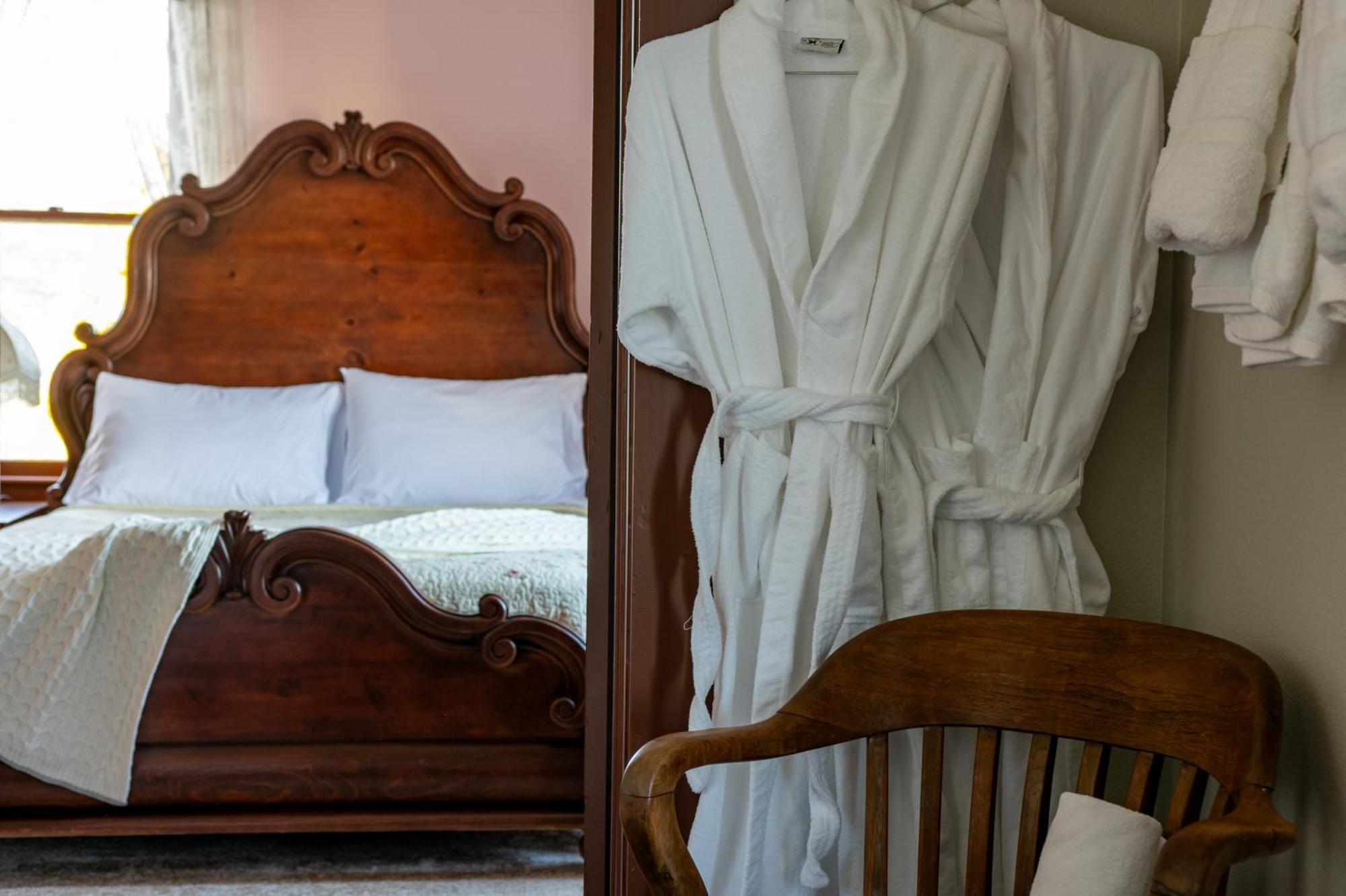 The Pearl Inn Bed And Breakfast Ilwaco Exteriör bild